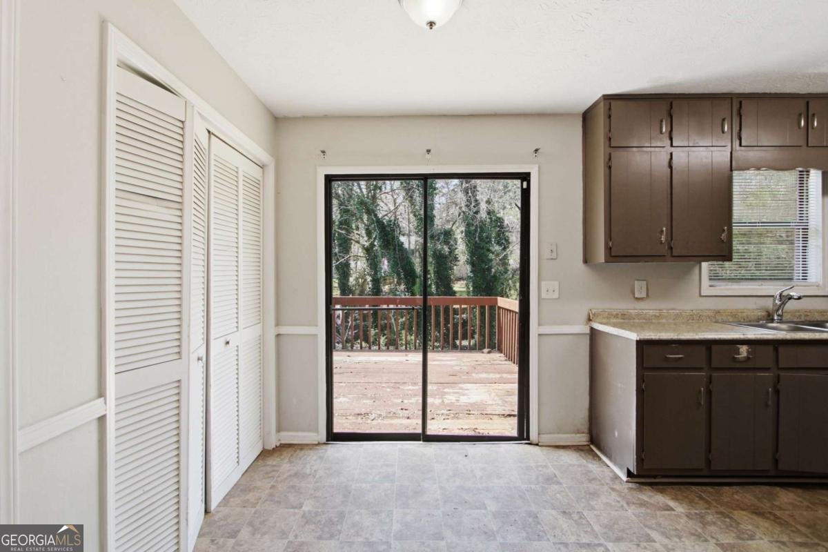 3415 Sheree Trail Stone Mountain - Photo 29