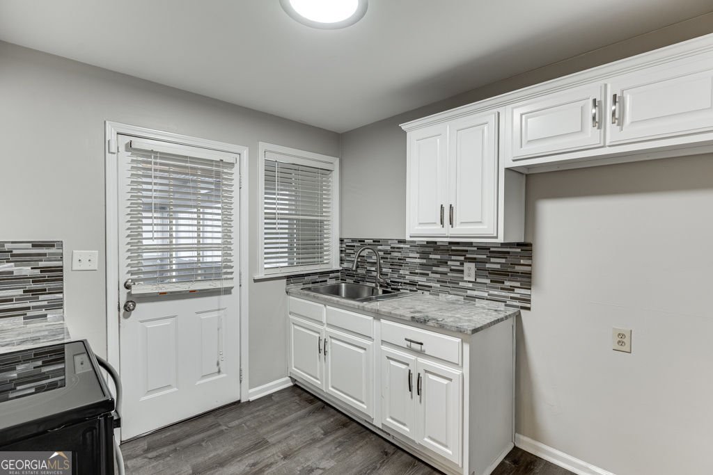 206 College Circle Athens - Photo 14