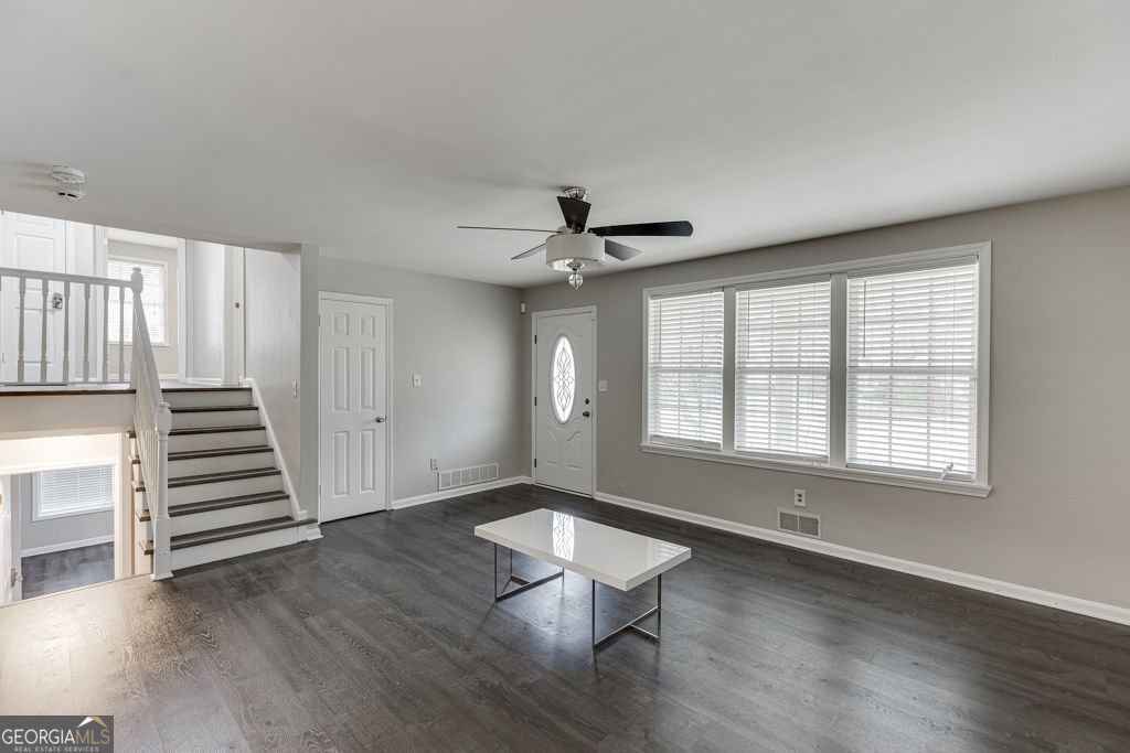 206 College Circle Athens - Photo 9