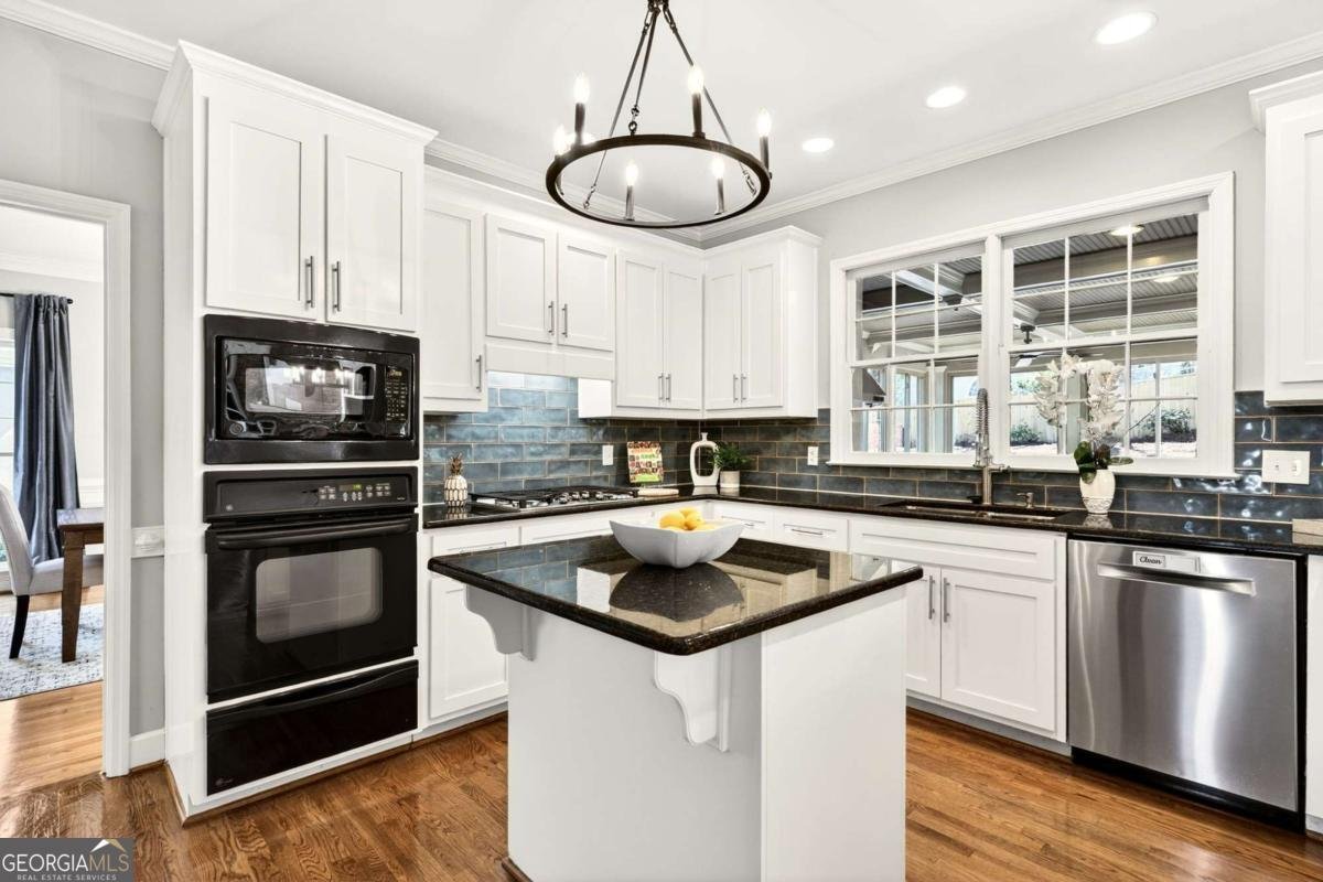 620 Lake Medlock Court Alpharetta - Photo 7