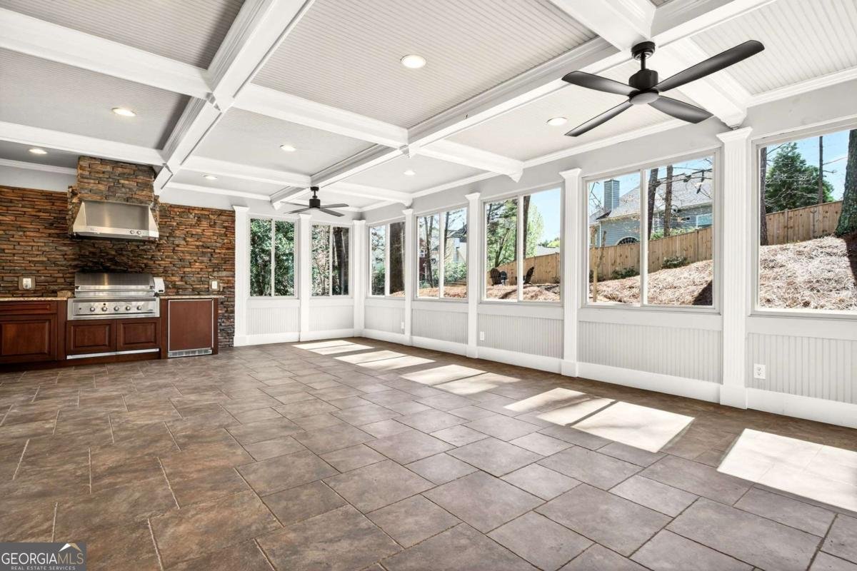 620 Lake Medlock Court Alpharetta - Photo 9