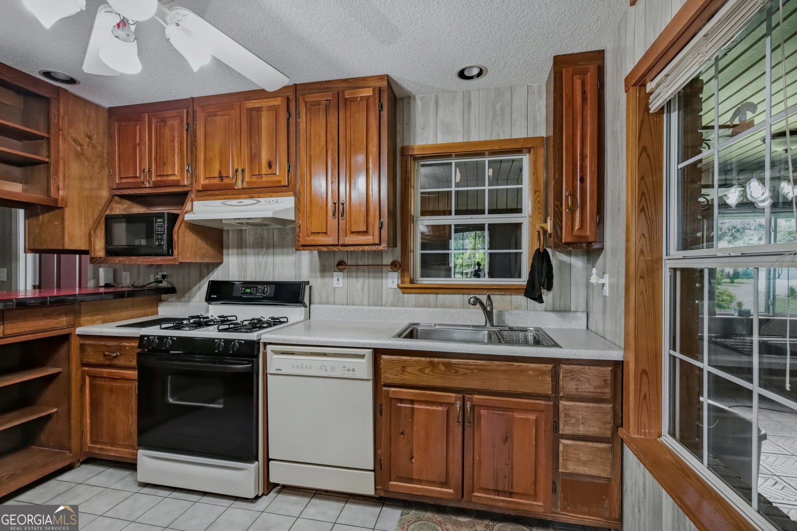 77 Sutton Court Woodbine - Photo 11