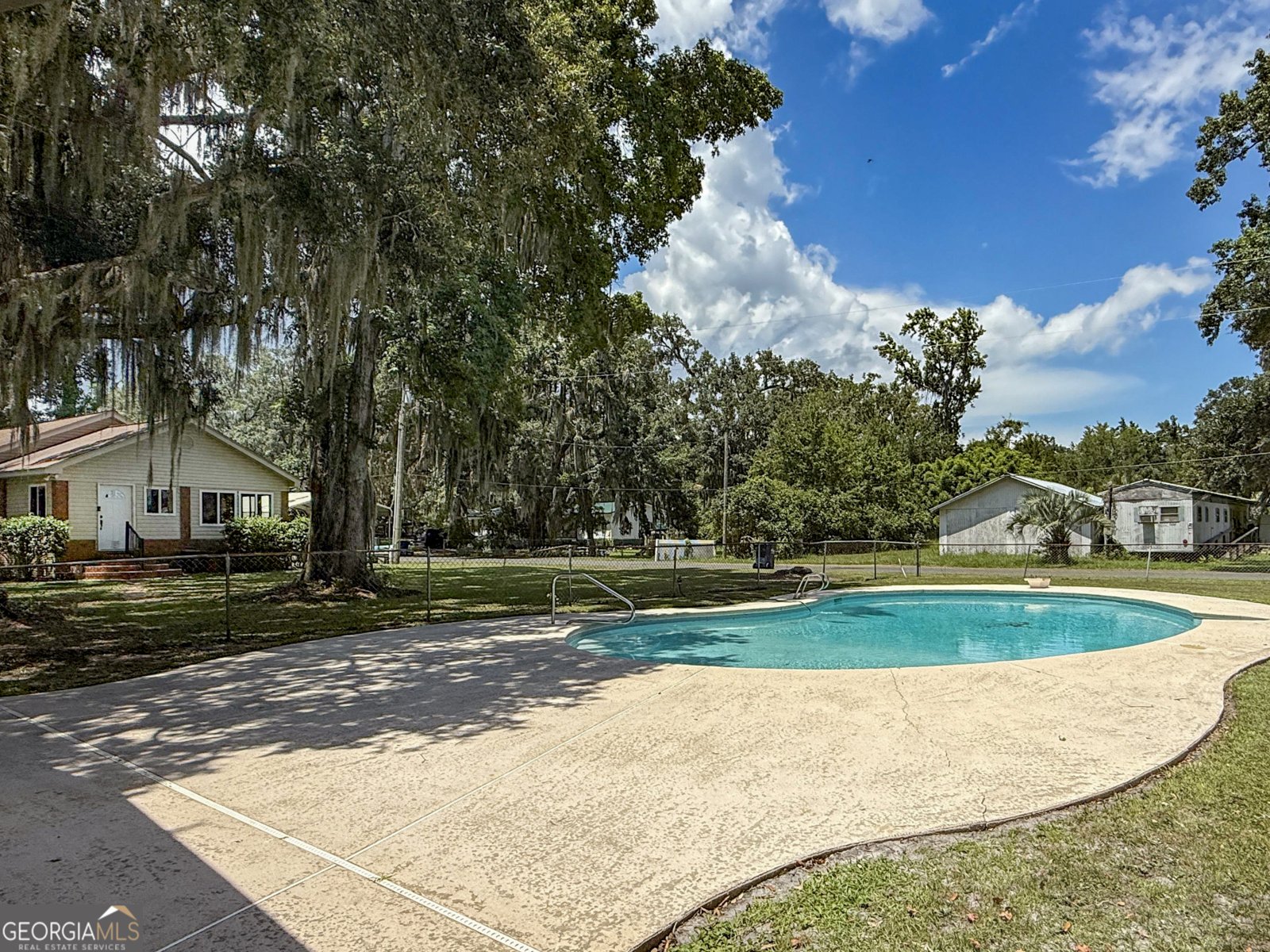 77 Sutton Court Woodbine - Photo 35