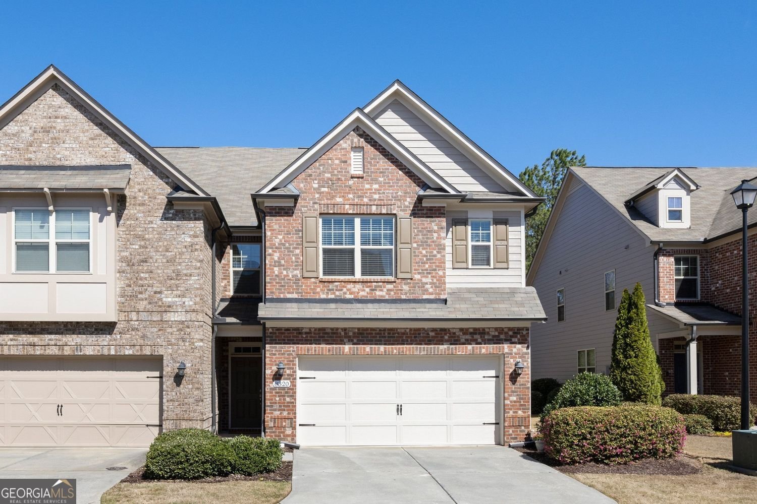 8320 Village Place Suwanee - Photo 1