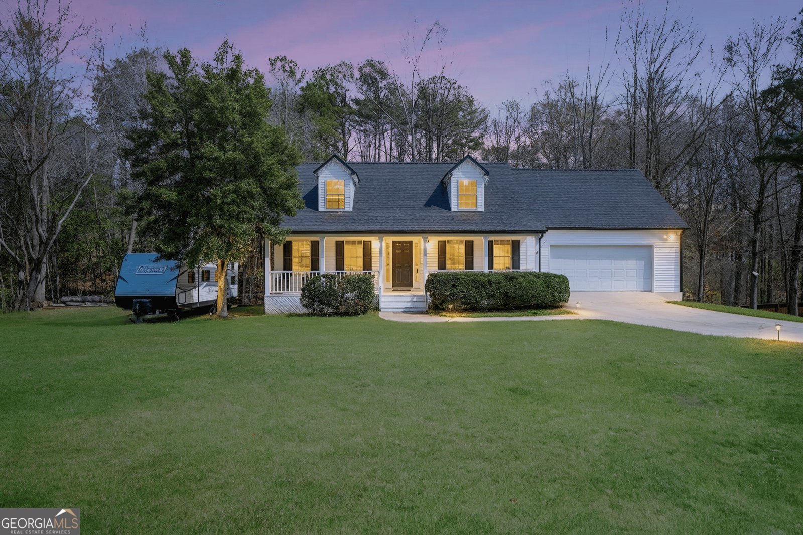 879 Spring Oak Court Loganville - Photo 1