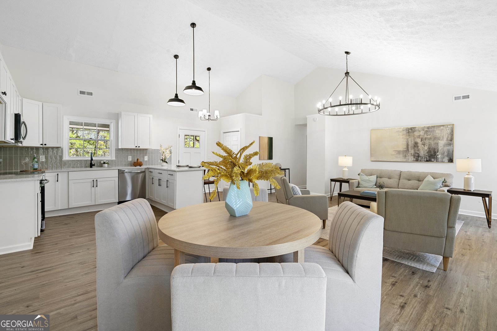 200 Hidden Pines Drive Covington - Photo 6