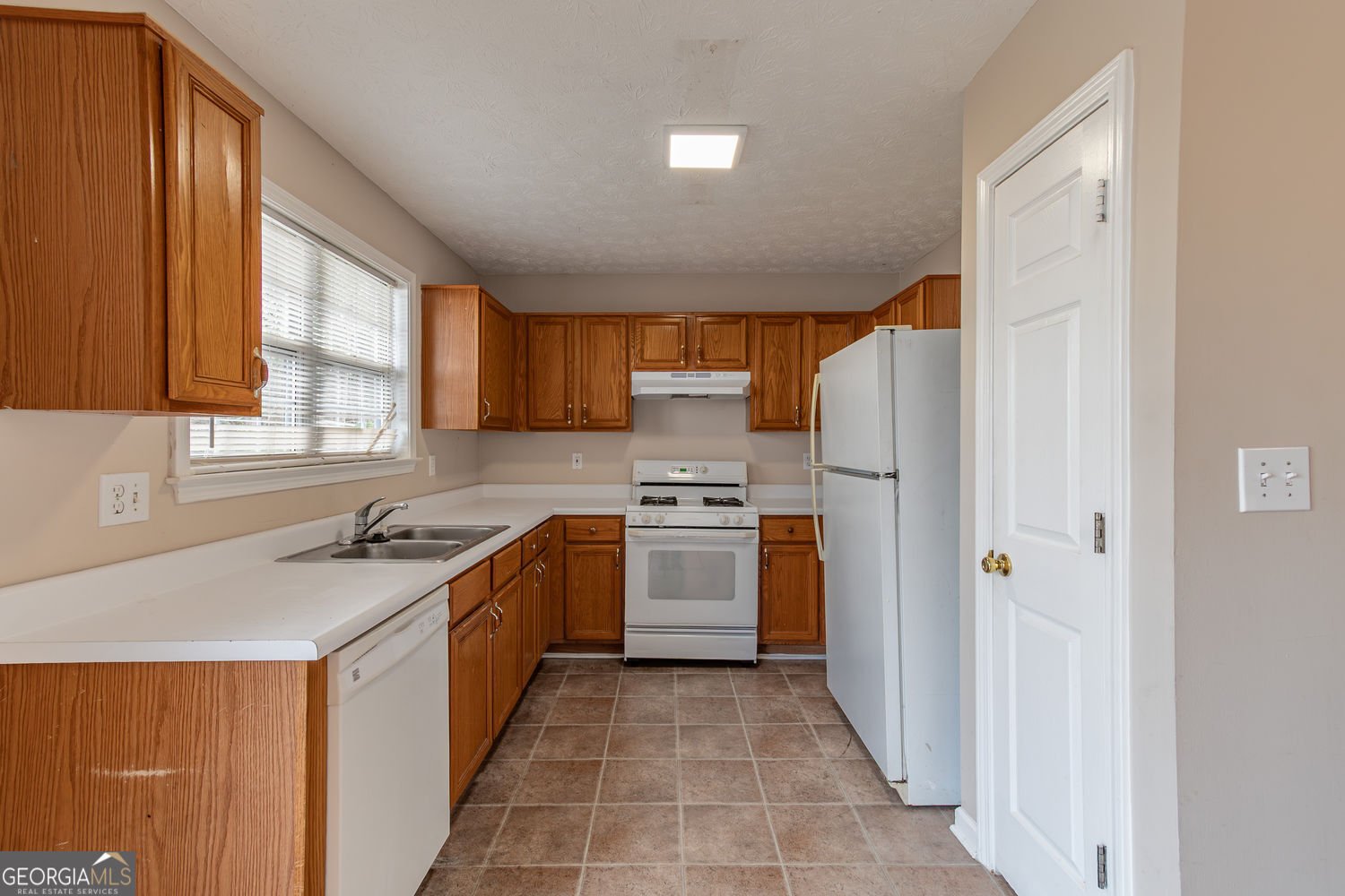 5239 Pine Branch Court Sugar Hill - Photo 10