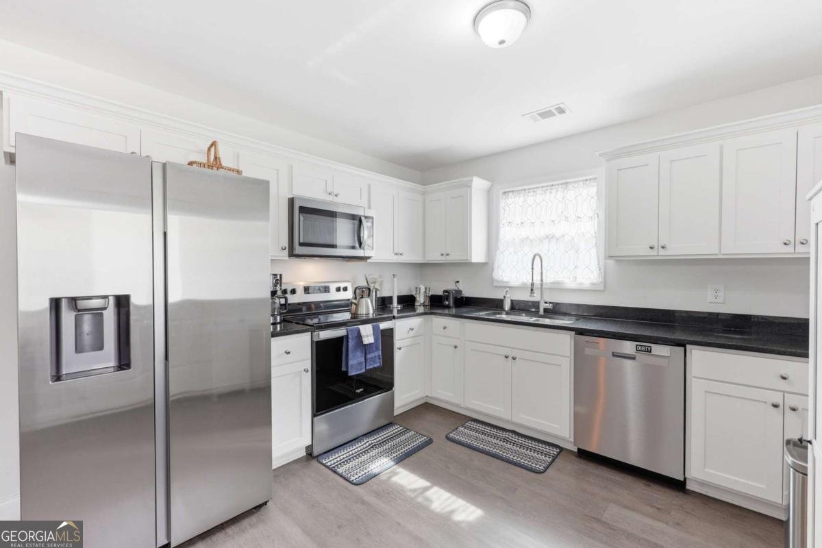 550 Cypress Drive Mount Airy - Photo 10