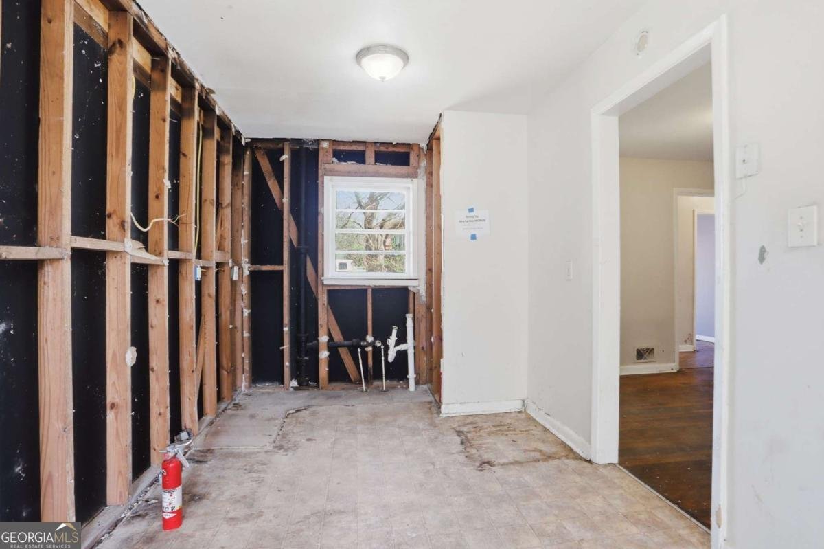 256 Silver Springs Circle Atlanta - Photo 8