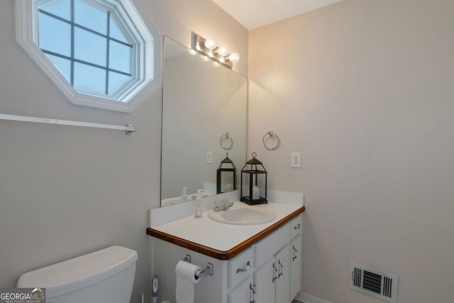 627 Bridle Creek Drive Bethlehem - Photo 18