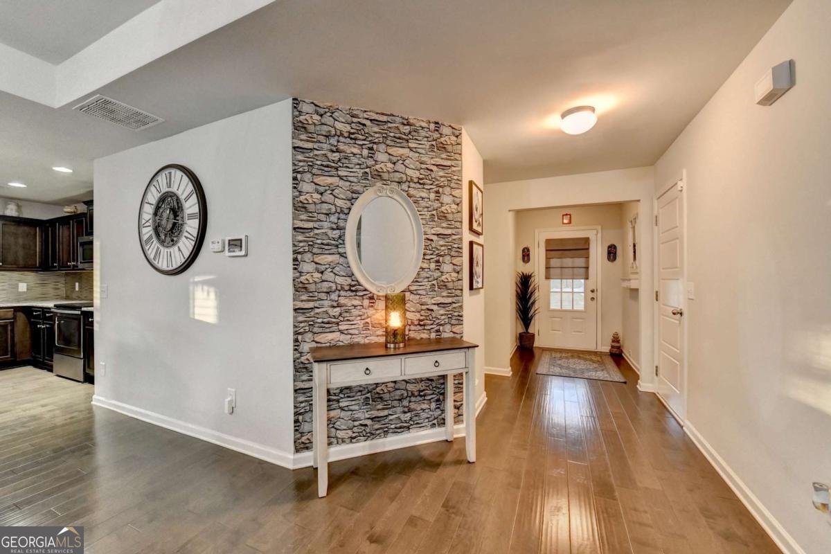 129 Meadow Brook Lane Commerce - Photo 13