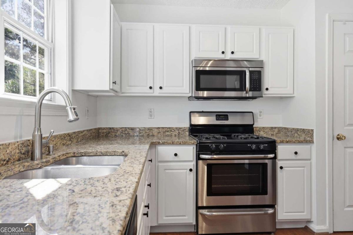 1442 Glenover Circle Marietta - Photo 13