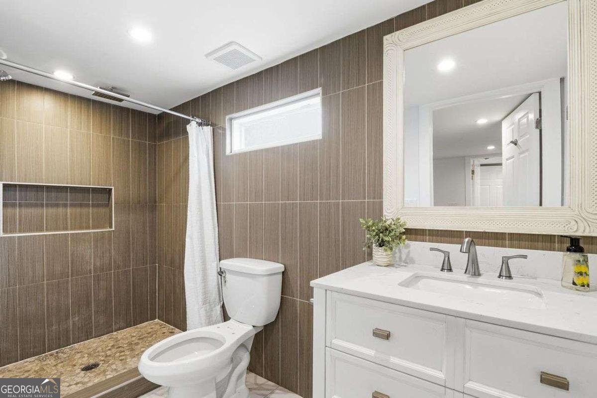 5973 Lights Ferry Road Flowery Branch - Photo 9