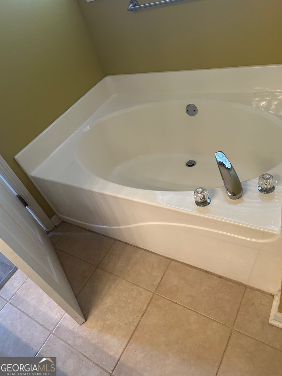 333 Royal Crescent Way Stockbridge - Photo 9