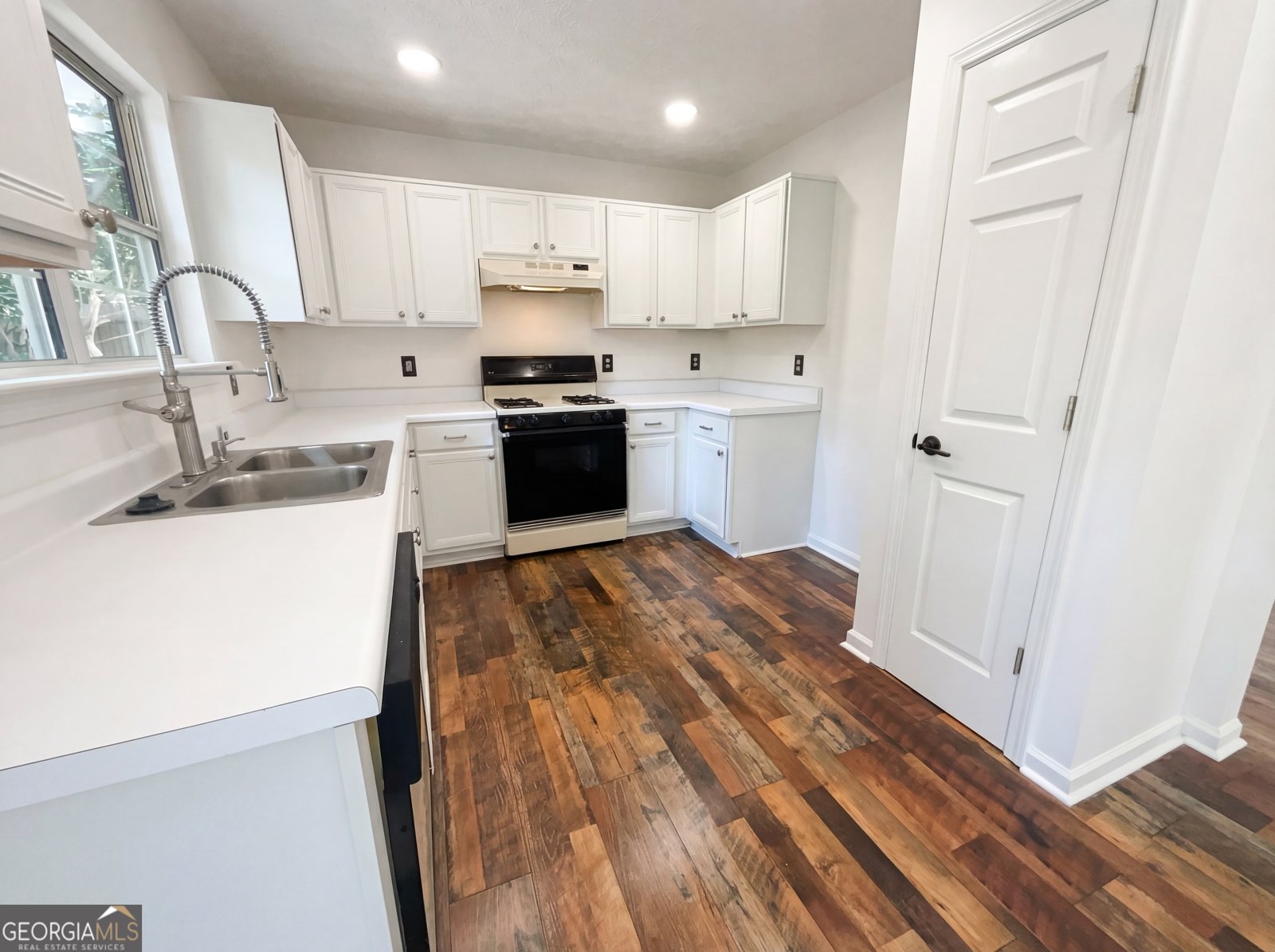 3720 Majestic Drive Marietta - Photo 8