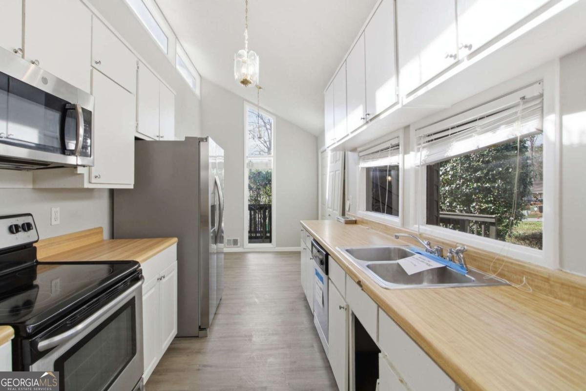 5309 Golfcrest Circle Stone Mountain - Photo 9