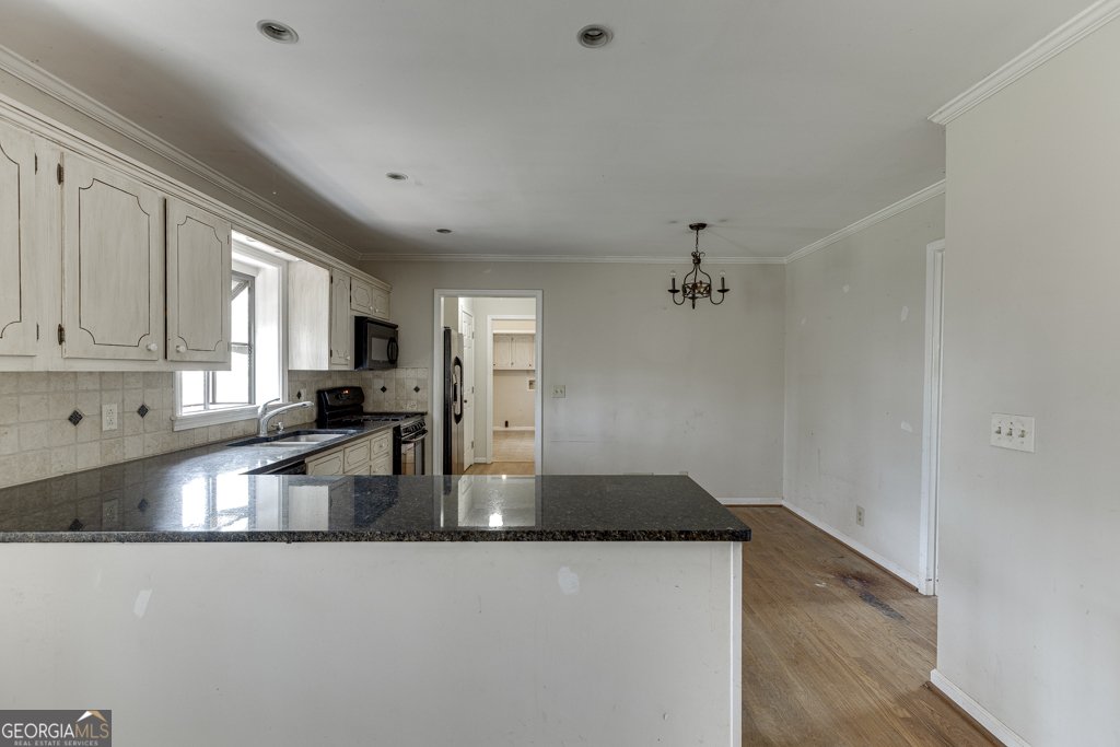 1245 Shadygrove Court Stone Mountain - Photo 16