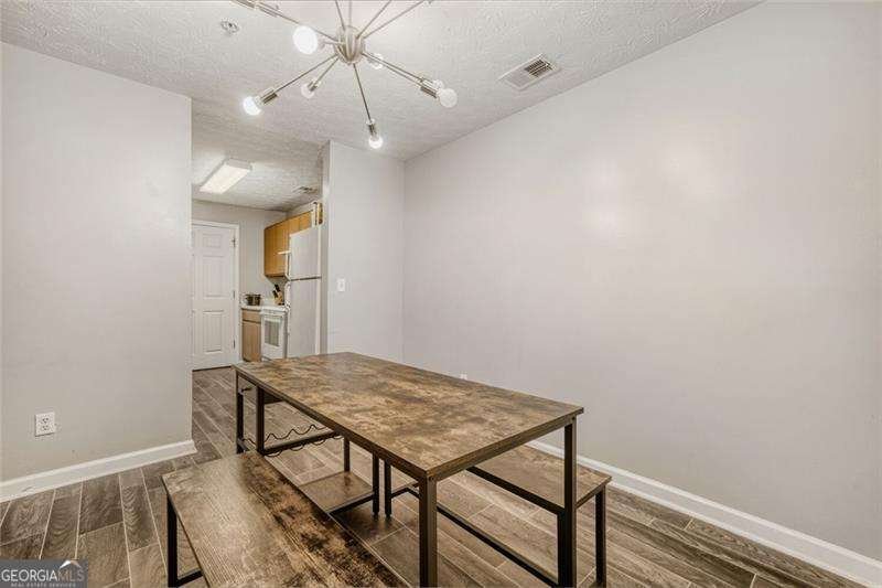 10204 Fairington Ridge Circle Lithonia - Photo 6