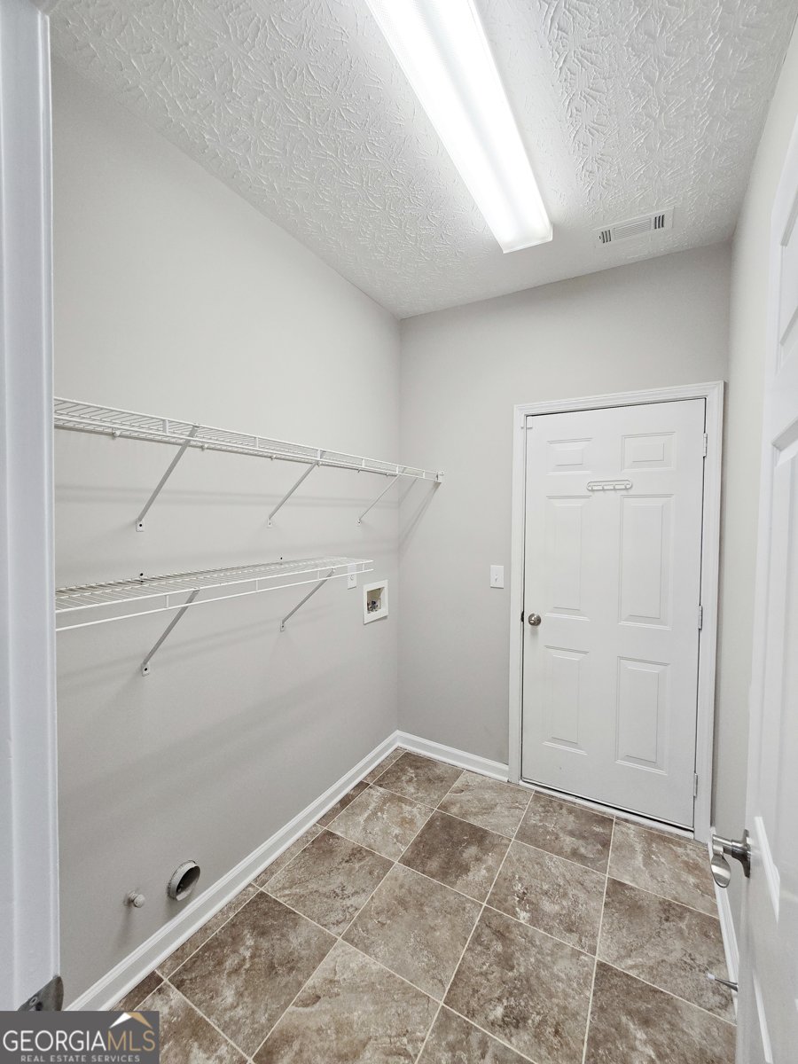 537 Goldfinch Way Stockbridge - Photo 8