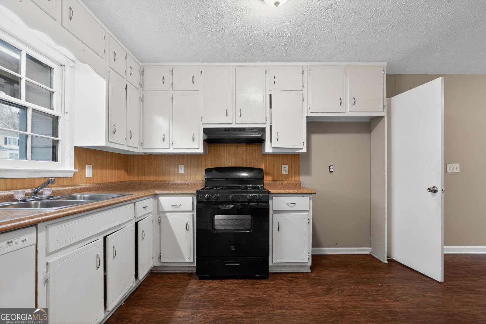 4064 Chedworth Way Stone Mountain - Photo 9