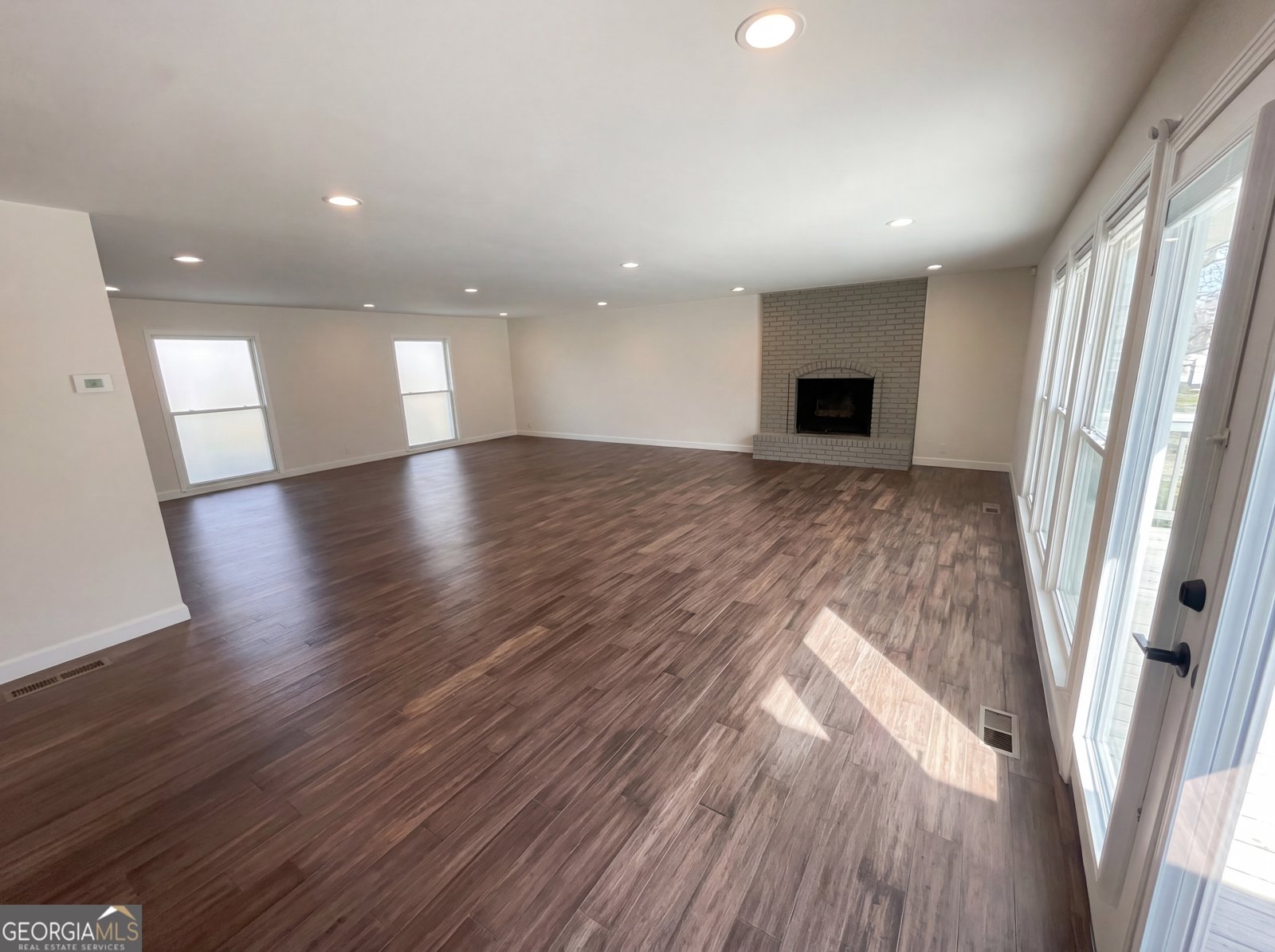 2770 Burtz Drive Marietta - Photo 6