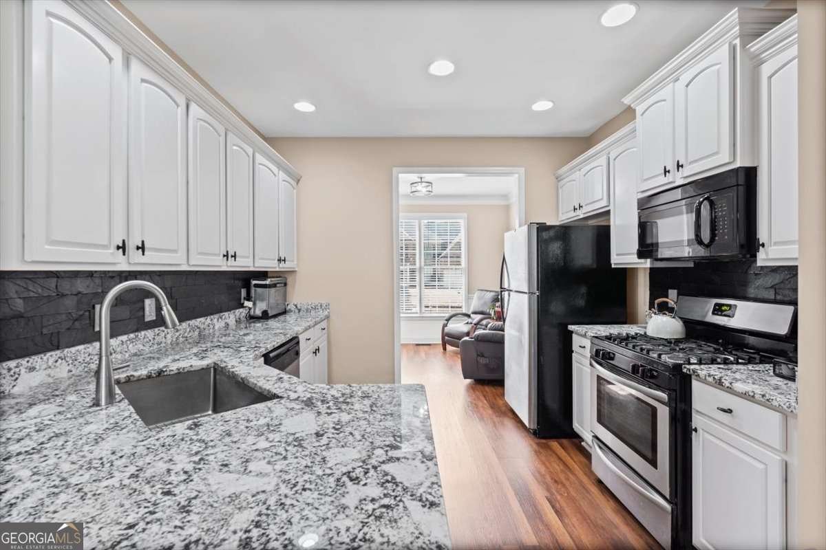 4542 Amysaye Walk Acworth - Photo 18