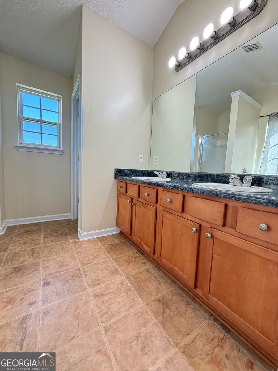 508 Timberwind Drive Byron - Photo 8