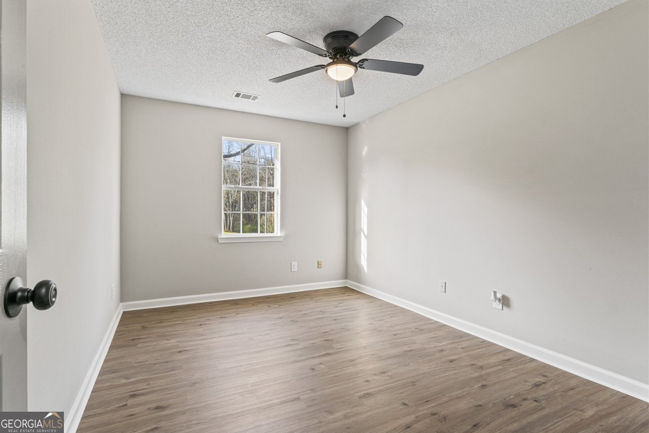 147 Bonnies Way Jenkinsburg - Photo 19