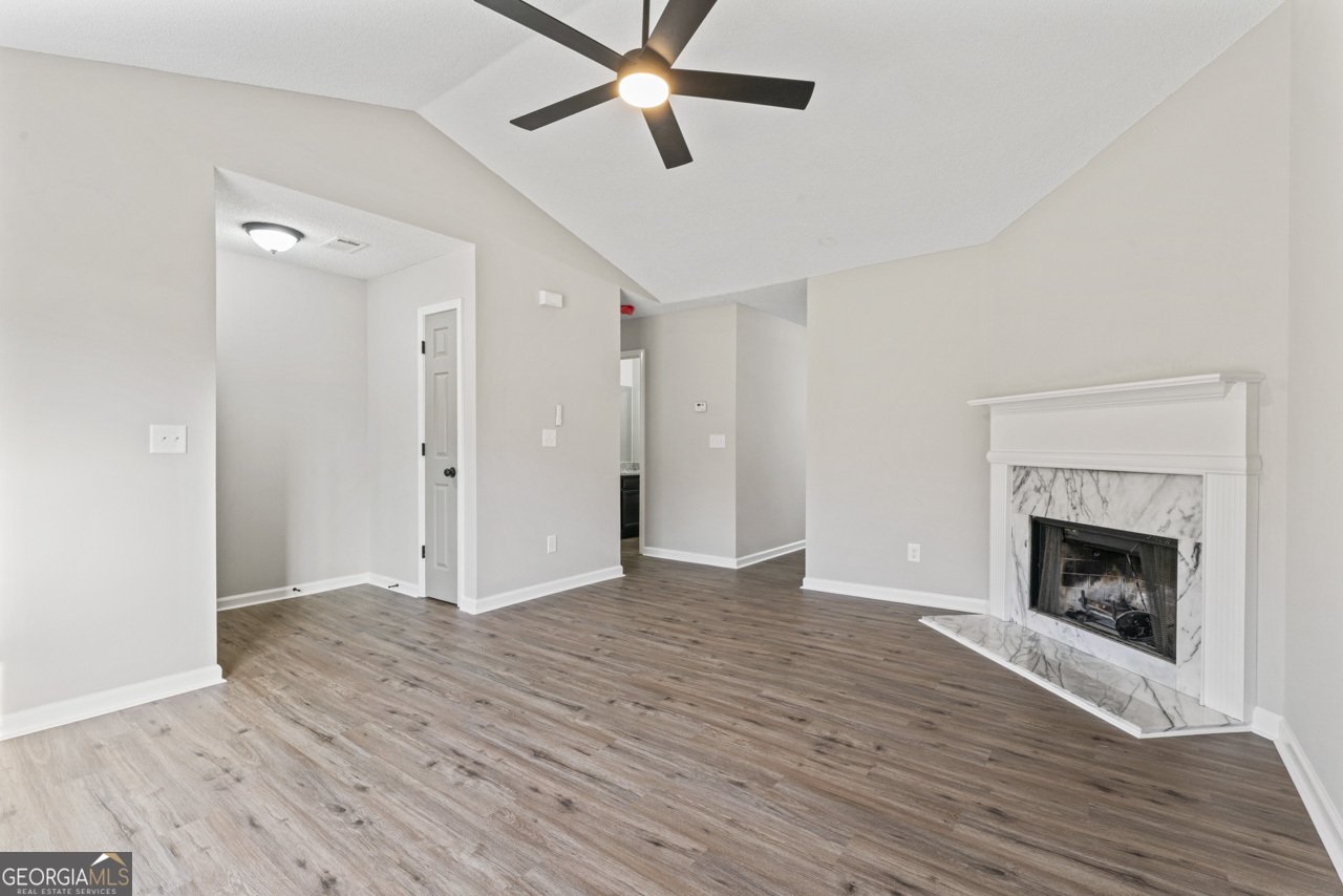 147 Bonnies Way Jenkinsburg - Photo 6