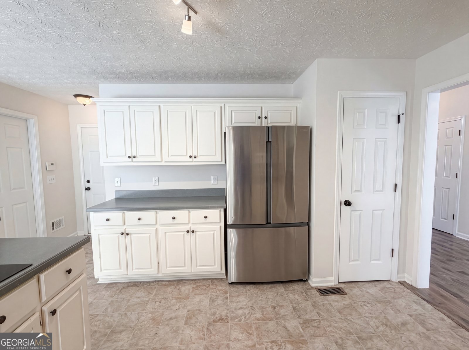 170 Camerons Way Covington - Photo 10