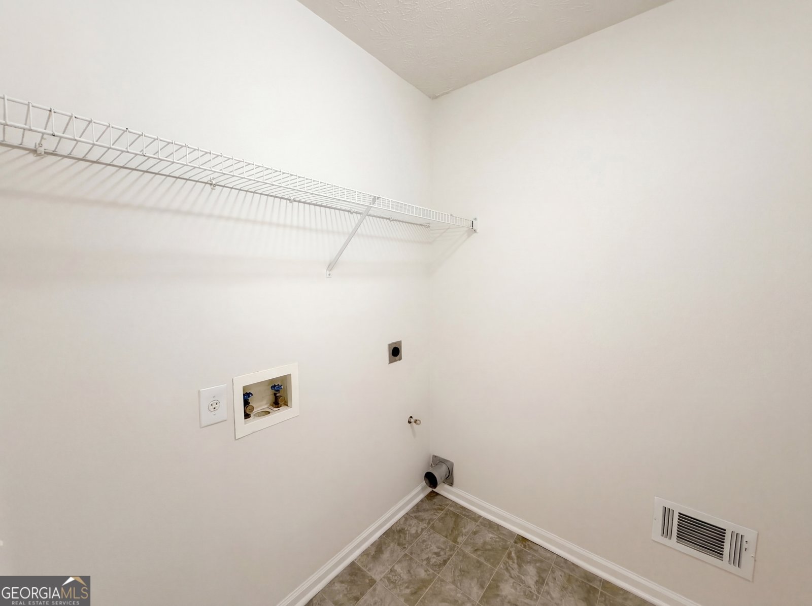 170 Camerons Way Covington - Photo 22