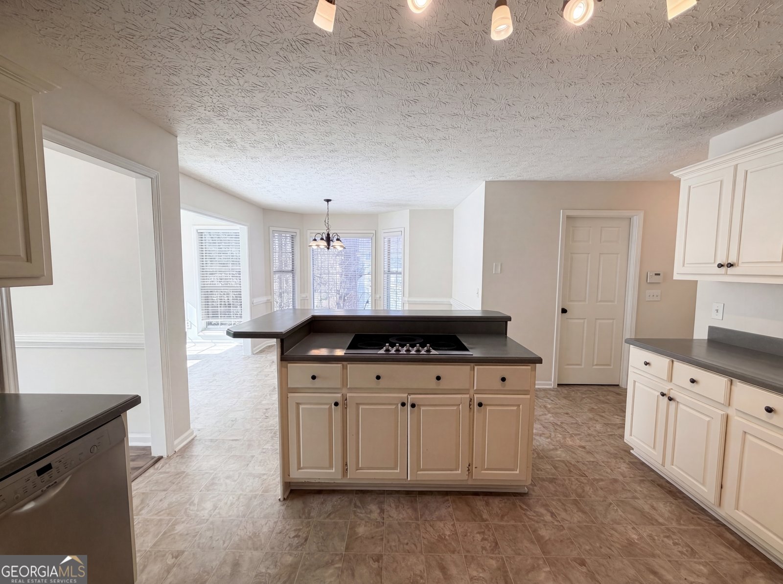 170 Camerons Way Covington - Photo 9