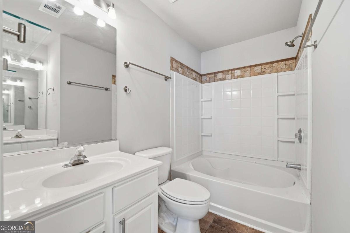 3294 Mill Springs Circle Buford - Photo 11