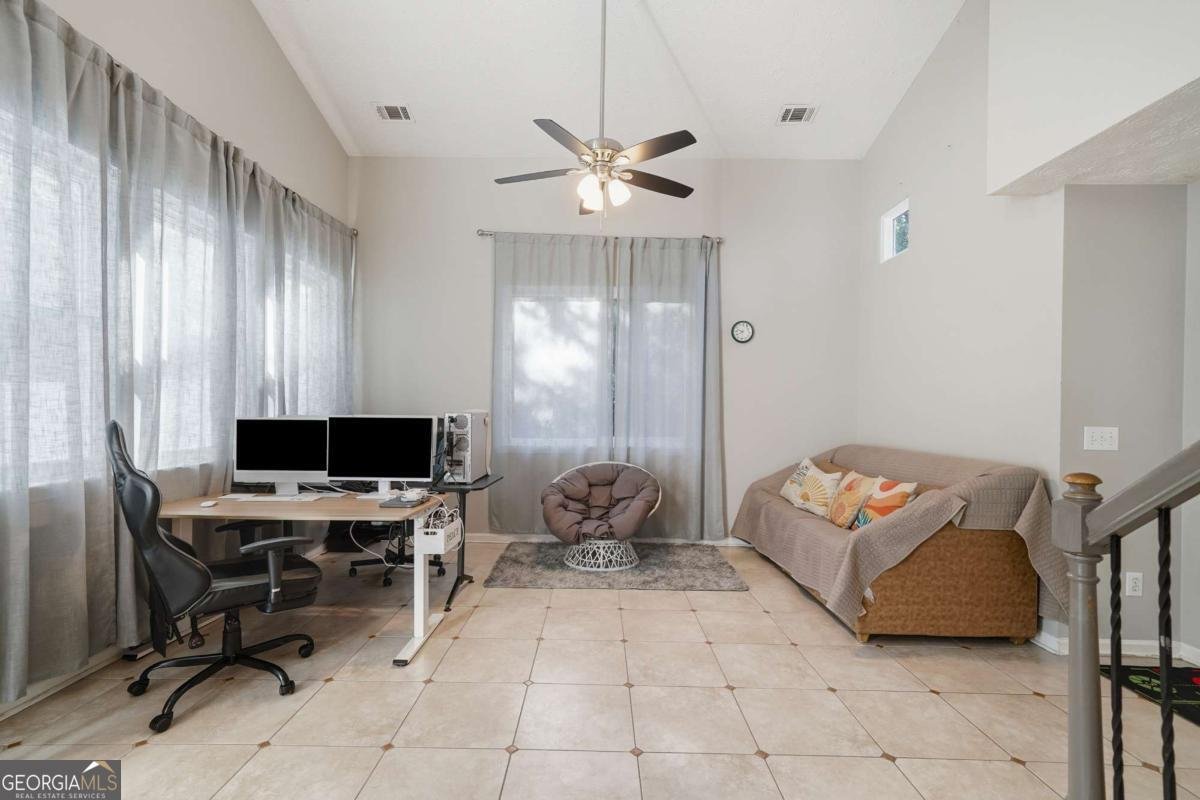 279 Hiawassee Drive Woodstock - Photo 14