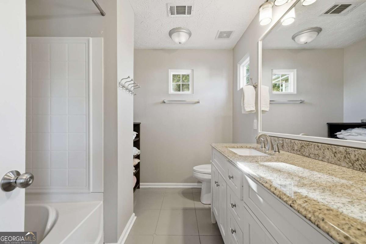 279 Hiawassee Drive Woodstock - Photo 22