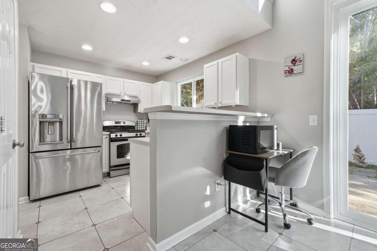 279 Hiawassee Drive Woodstock - Photo 8