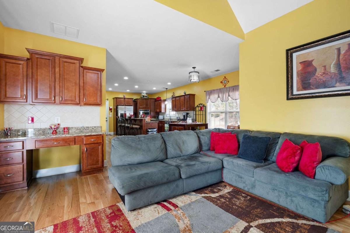 1227 Castle Point Court Conyers - Photo 29