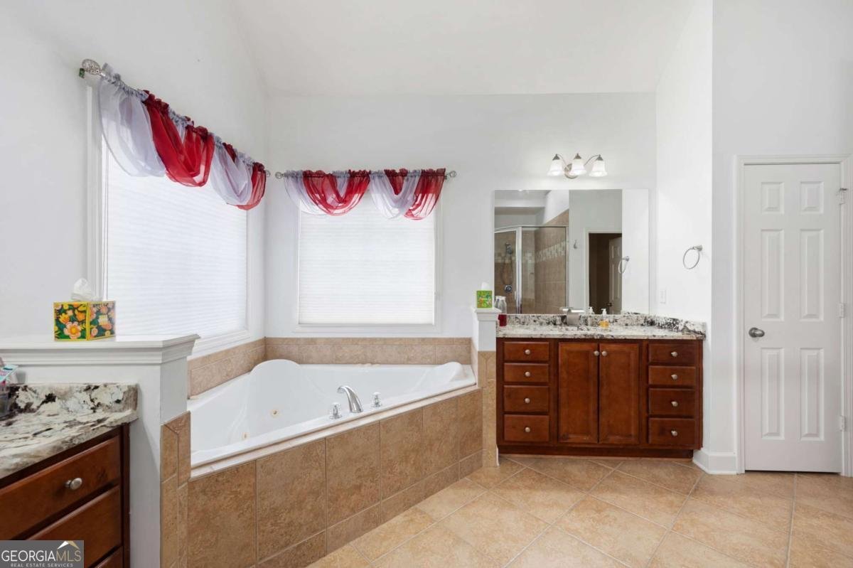 1227 Castle Point Court Conyers - Photo 36