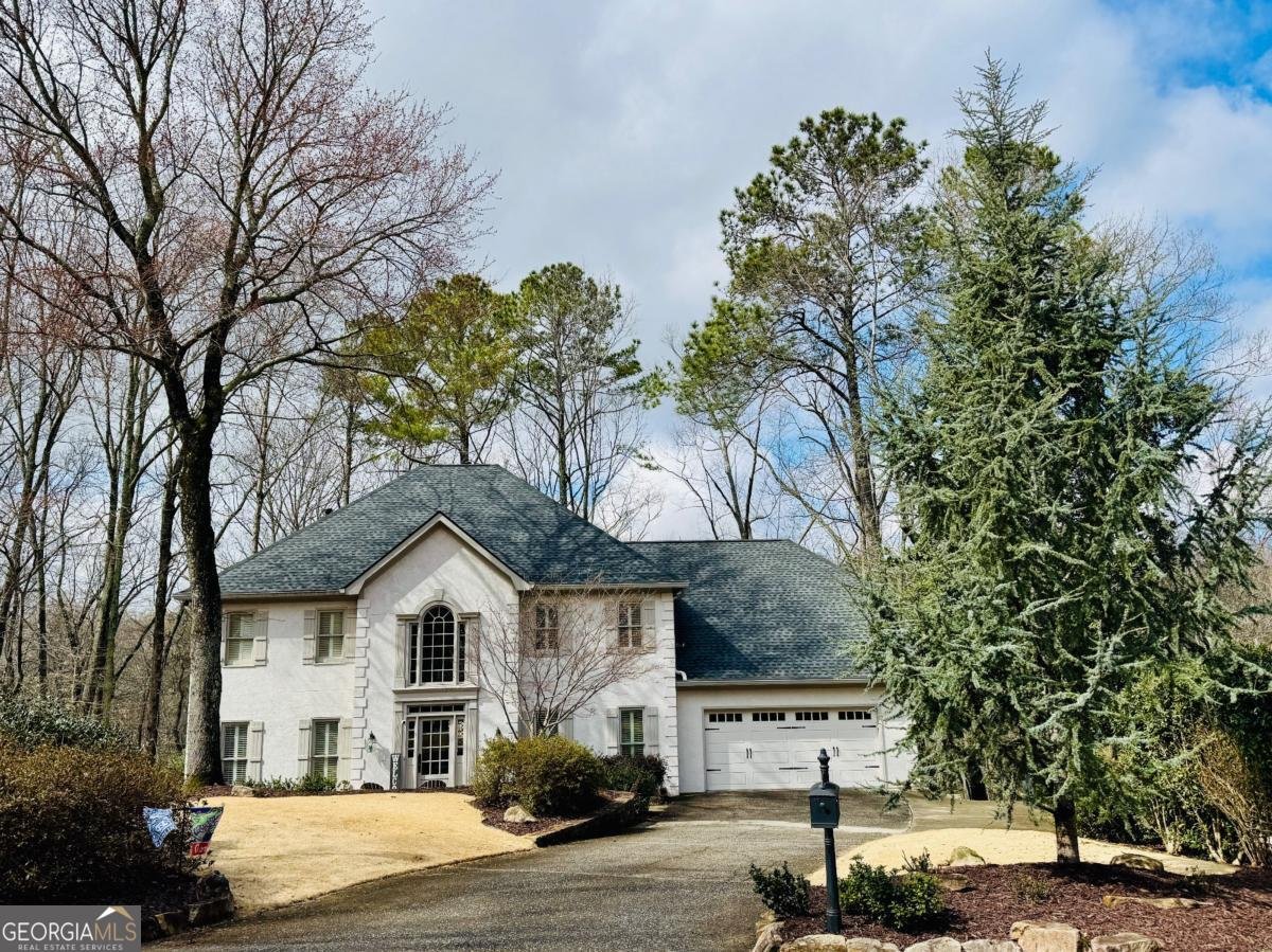3373 Lake Crest Lane Roswell - Photo 1