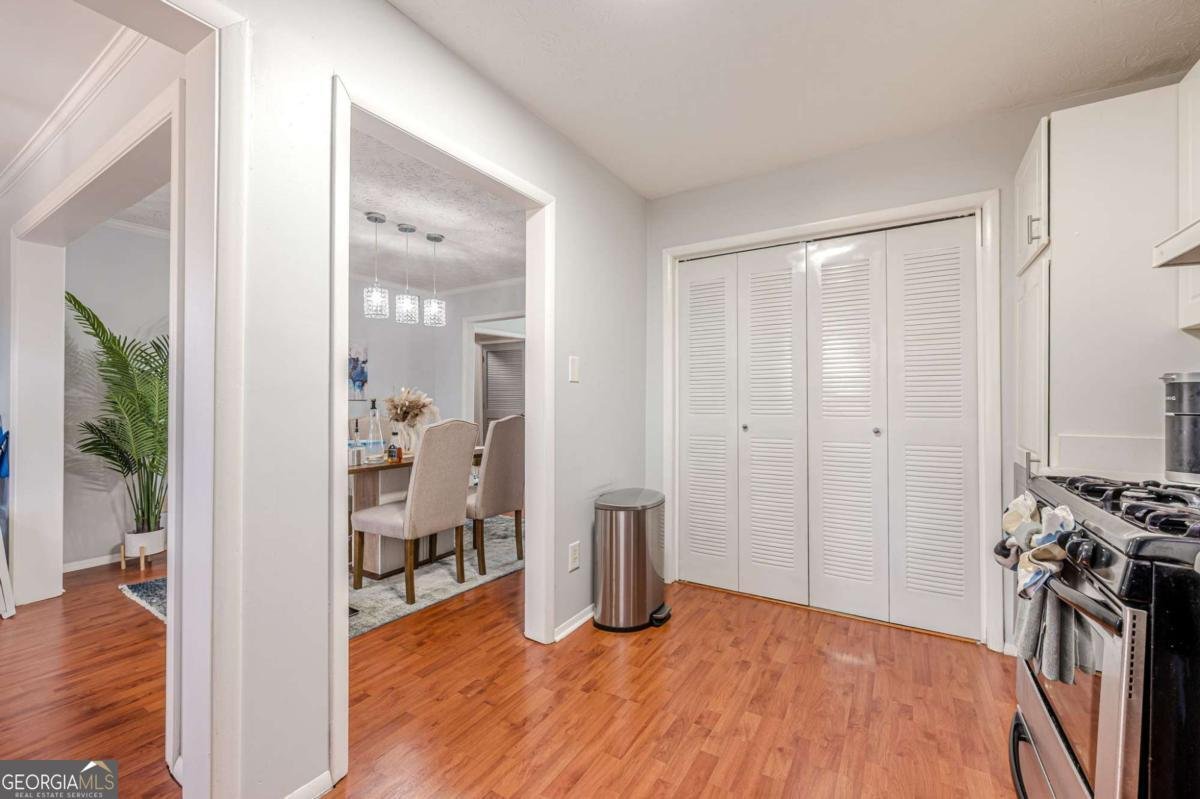 901 Summit North Drive Atlanta - Photo 14