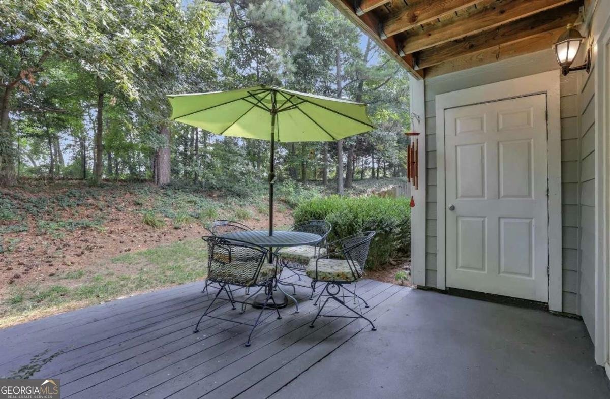 901 Summit North Drive Atlanta - Photo 18