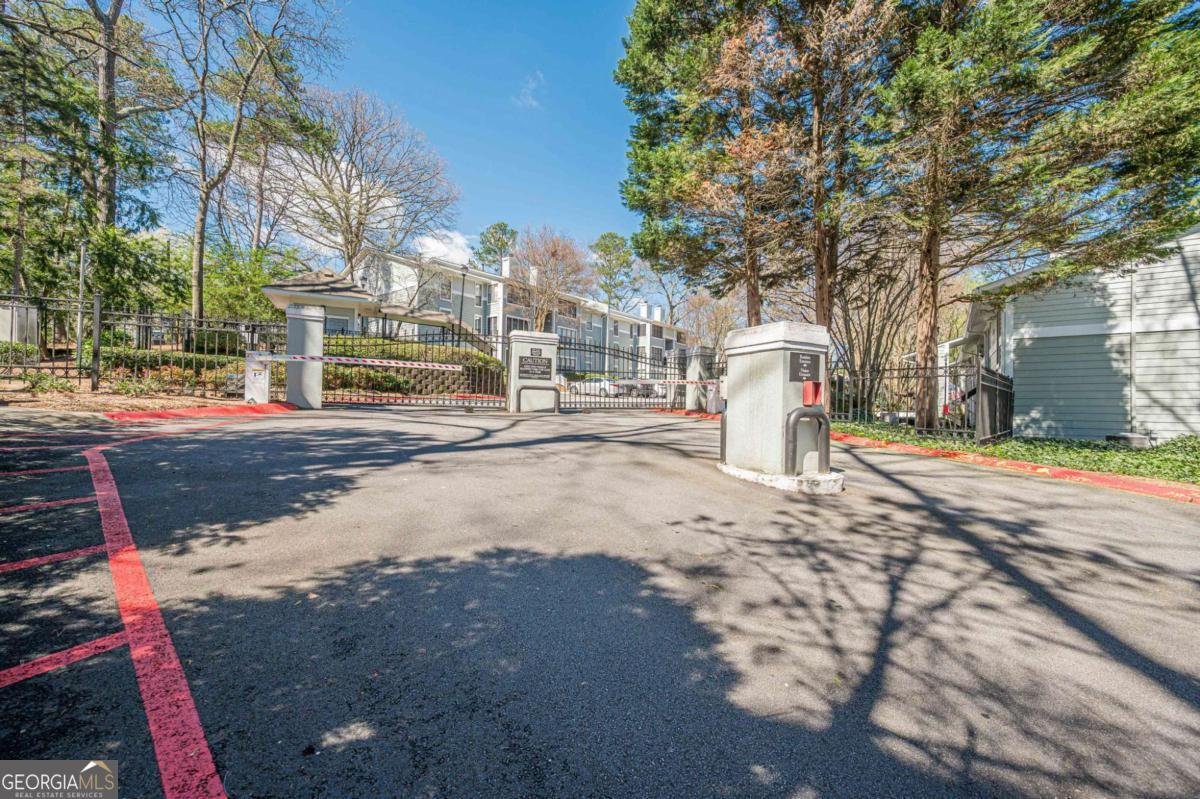 901 Summit North Drive Atlanta - Photo 45