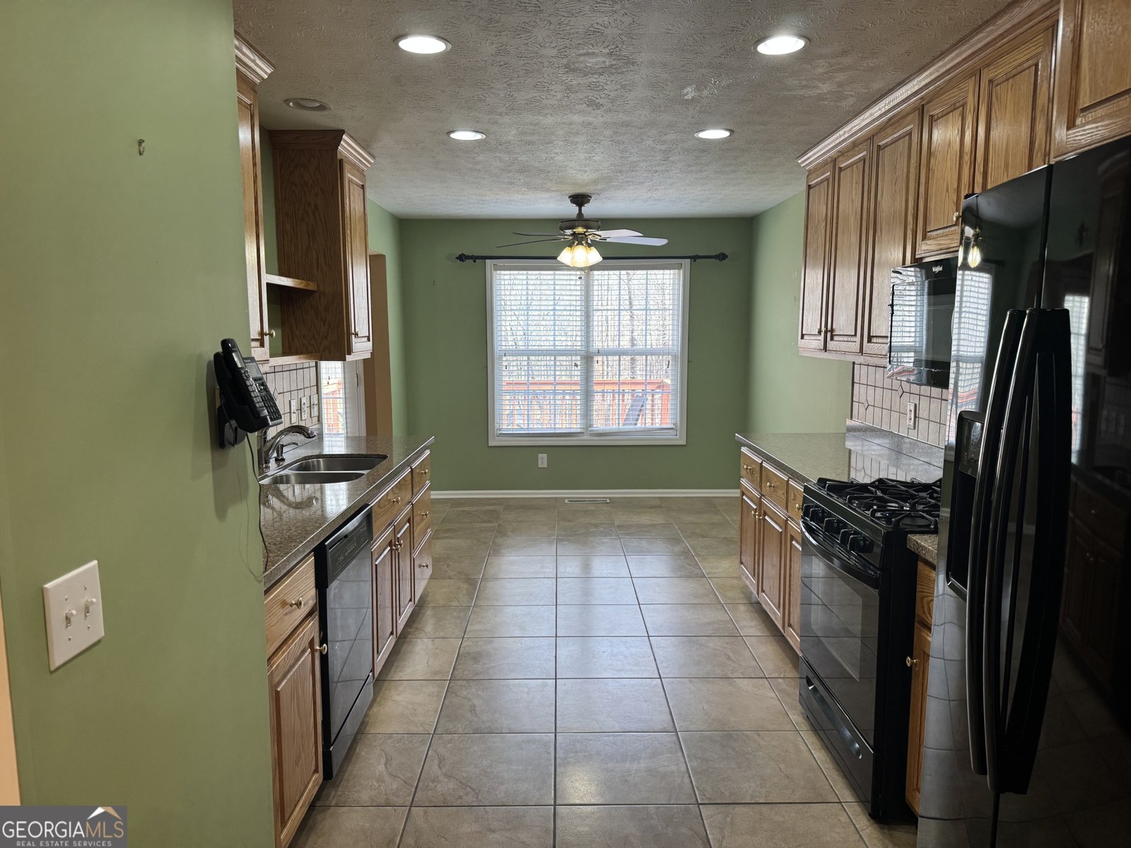 2343 Bluff Creek Overlook Douglasville - Photo 19