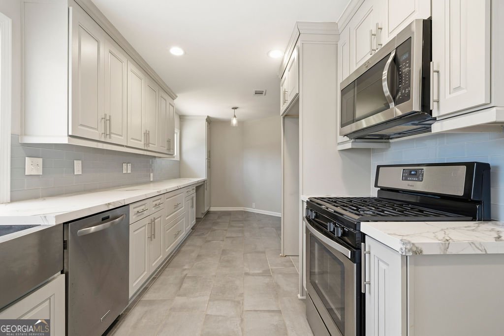 1032 Muirfield Drive Marietta - Photo 12