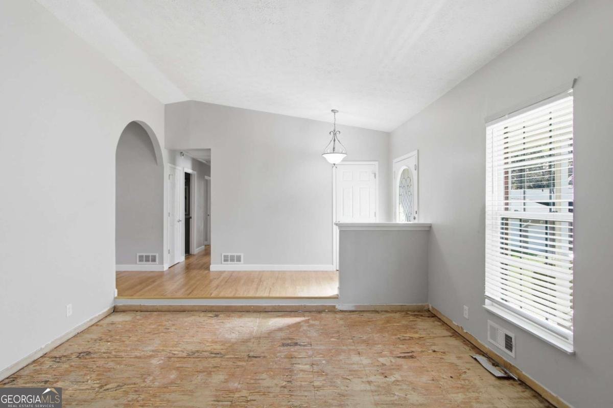 860 Regency Court Lawrenceville - Photo 7