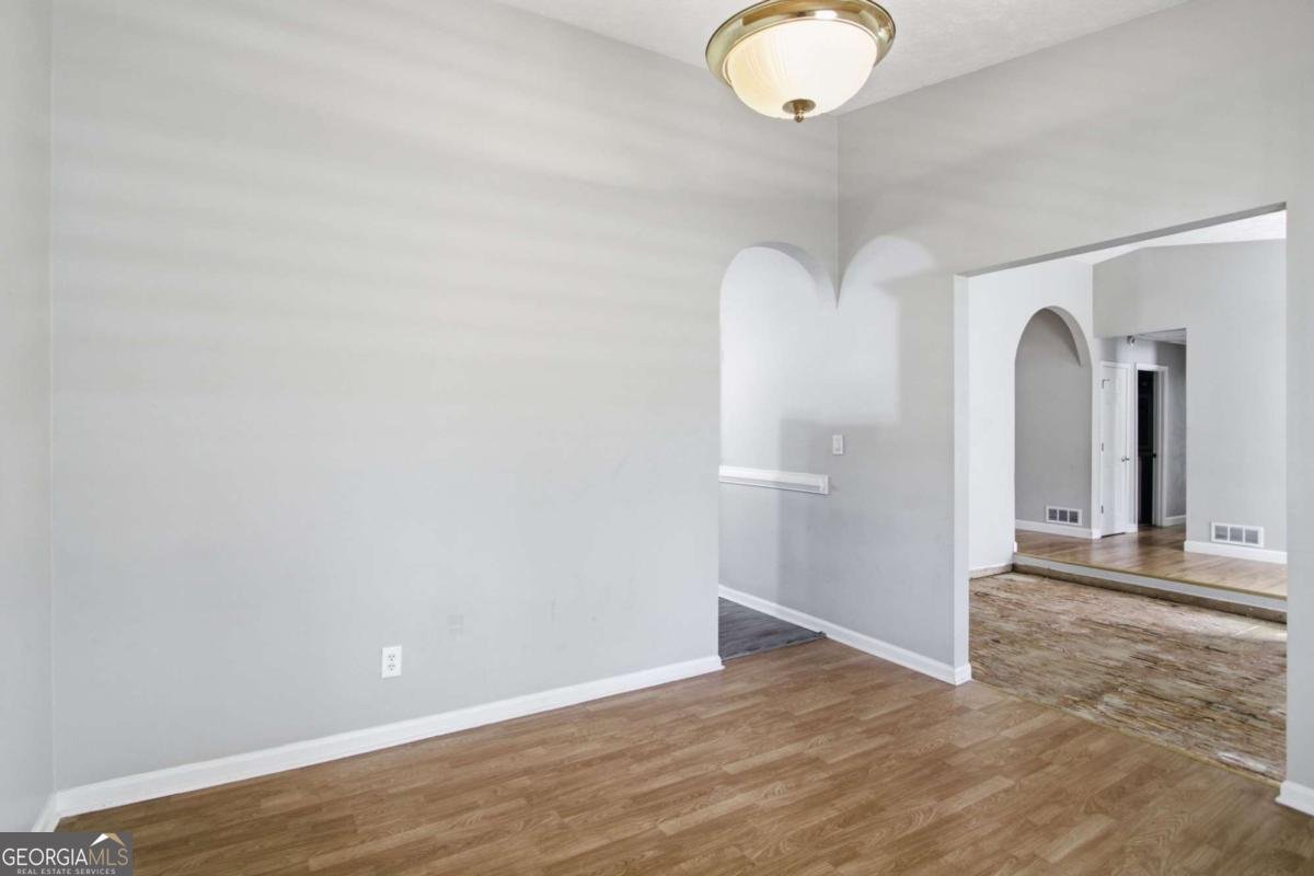 860 Regency Court Lawrenceville - Photo 8