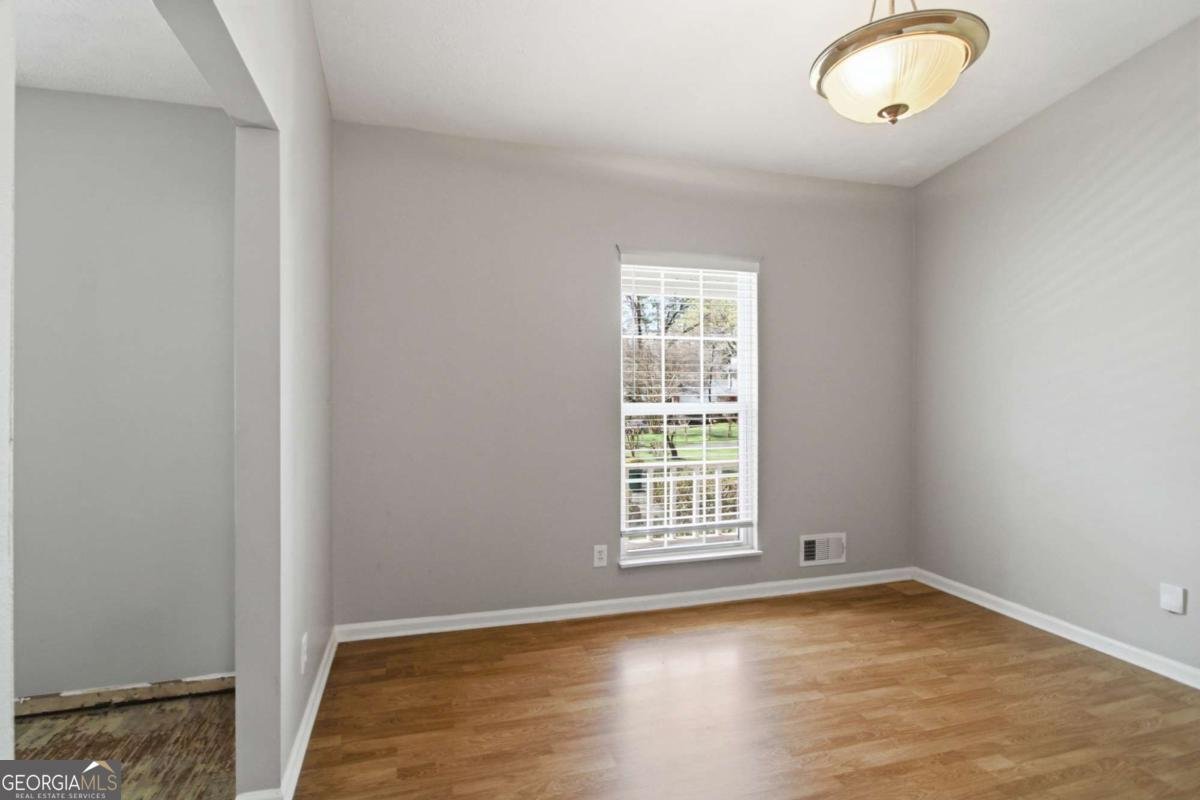 860 Regency Court Lawrenceville - Photo 9