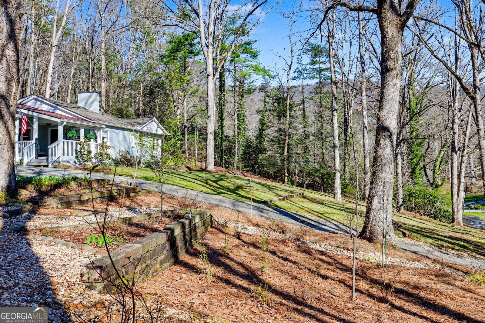 221 Valley Street Clayton - Photo 59