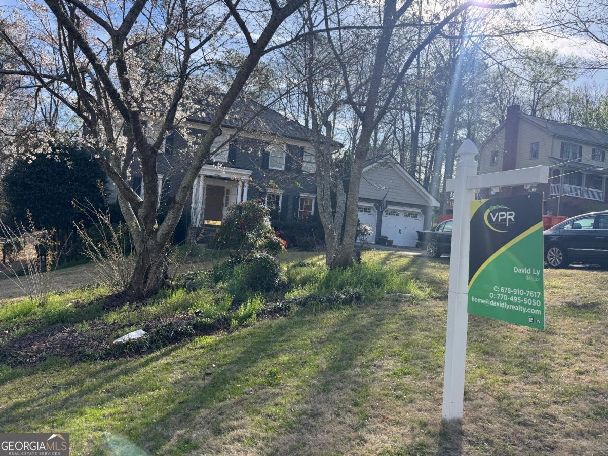 2282 Westridge Drive Snellville - Photo 1