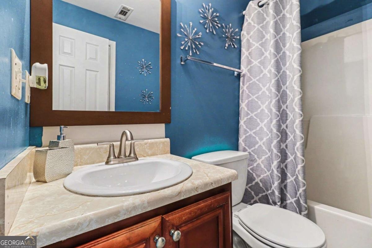 7666 Bowhead Court Fairburn - Photo 13